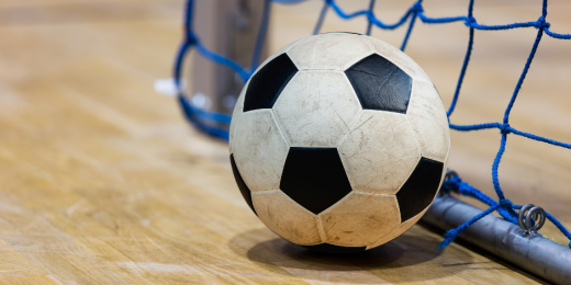 Nattfotboll med Somaliska Freds- & skiljedomsföreningen i Herrgårdens sporthall